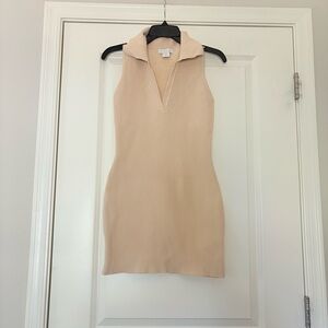 House of Harlow Women’s Cream Sleeveless V-Neck Dress